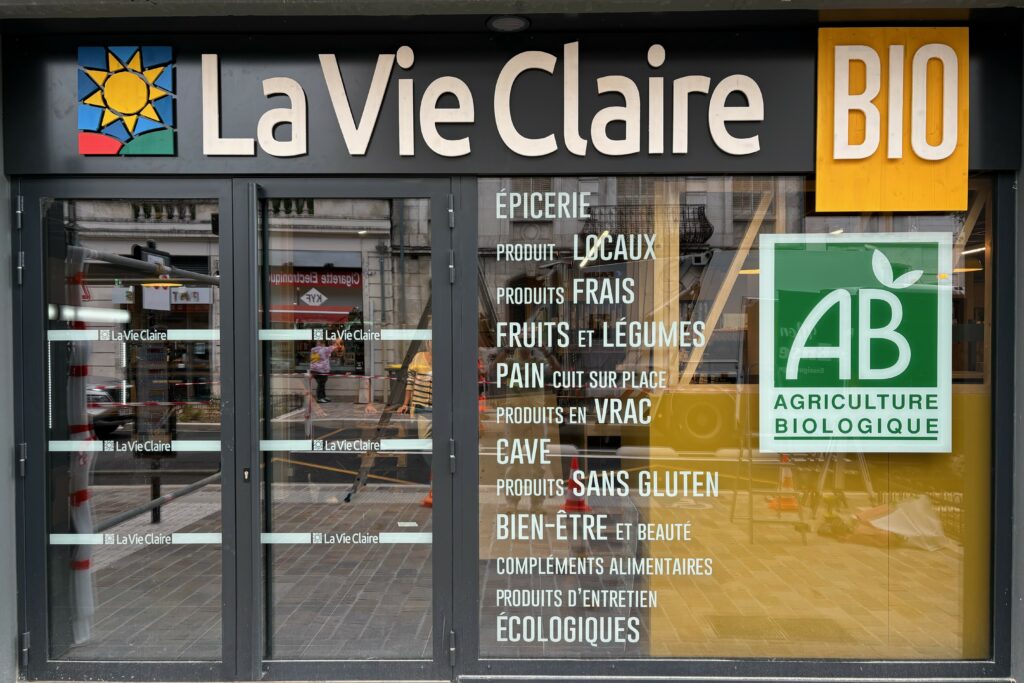 Chateauroux Façade magasin La Vie Claire Châteauroux