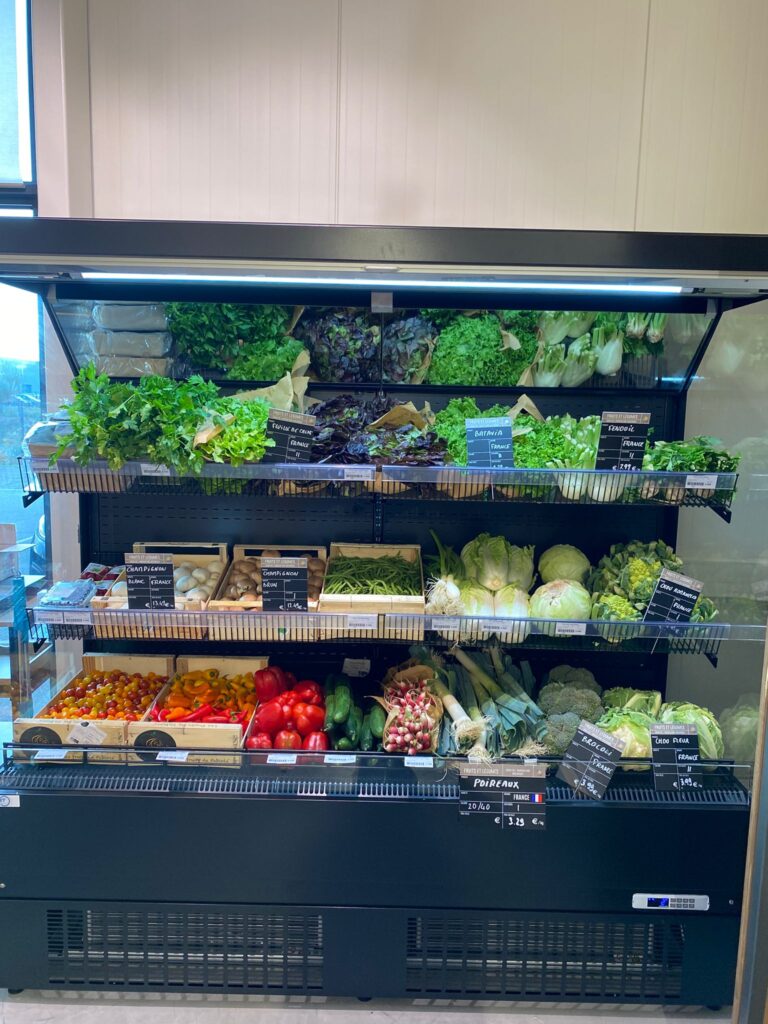 Rayon Fruits et Légumes frais La Vie Claire MARQUISE Rayon Fruits et Légumes frais La Vie Claire MARQUISE