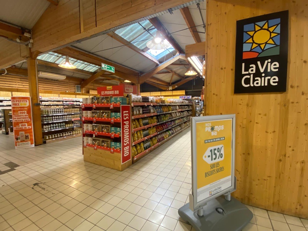 Shop in Shop La Vie Claire Shop in Shop La Vie Claire